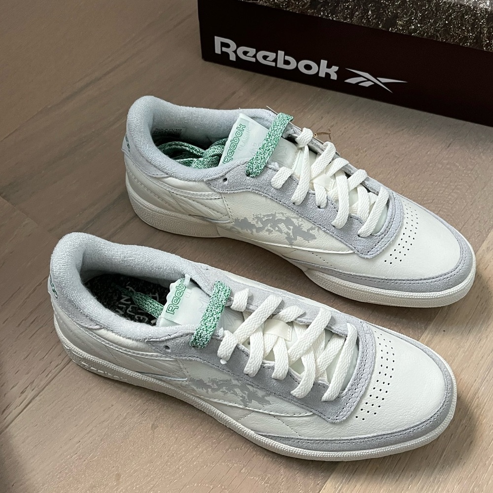 BNIB Reebox Sneakers - Picture 2 of 5